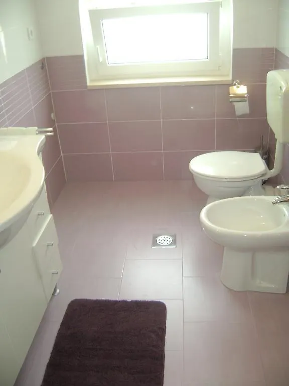 Affittacamere Apartment As Banjole